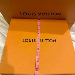 Lv box and bag